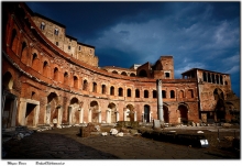 Moyan_Brenn via Flickr Buildings in ancient times also used energy efficiency and other "green" strategies.